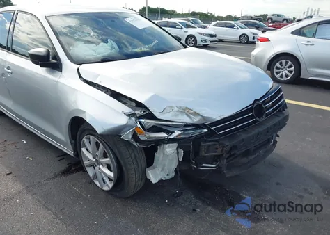 2015 Volkswagen Jetta 1.8T Se from USA, damaged, VIN 3VWD17AJ9FM329829